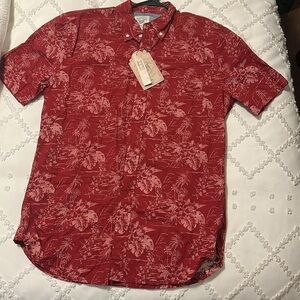 True Craft casual shirt. Size small NWTs